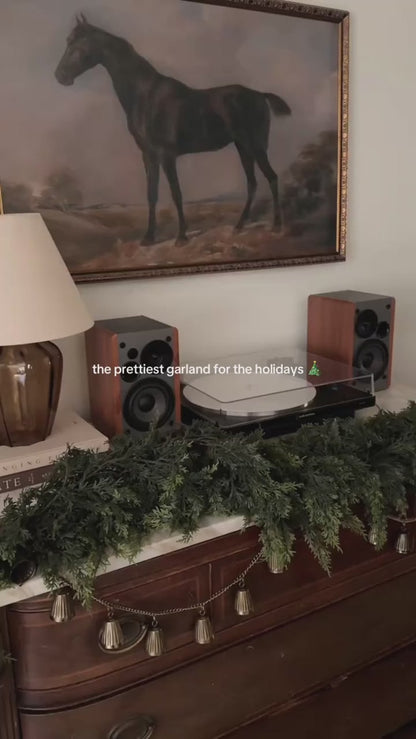 Kami™ 9'ft Cedar Garlands